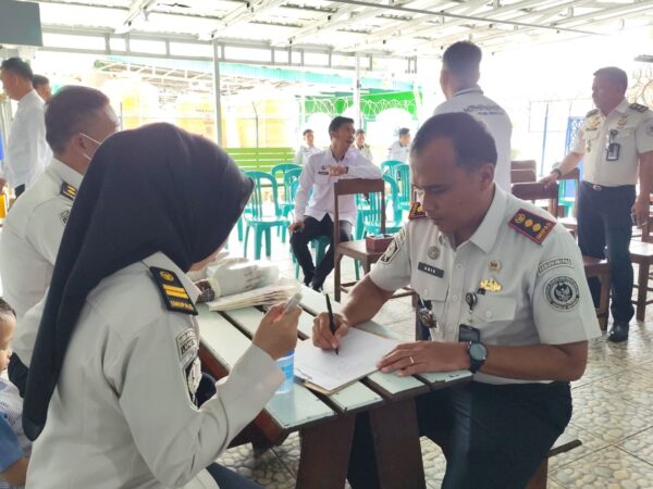 Komitmen Bersih Narkoba, Lapas Sekayu Gelar Tes Urine Mendadak ke Petugas dan Warga Binaan